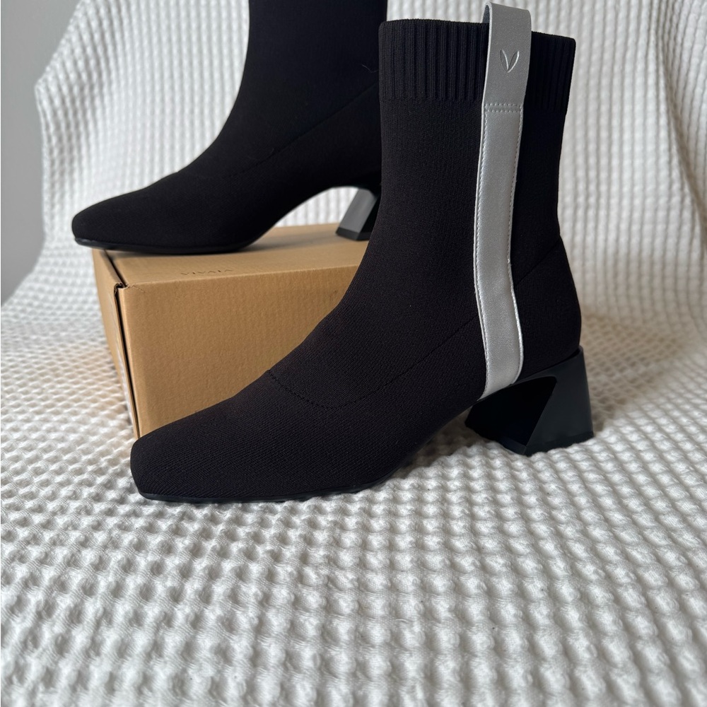 Vivaia Black and Silver Water Repellant Rafaella Boots with Sock-Like Fit 39